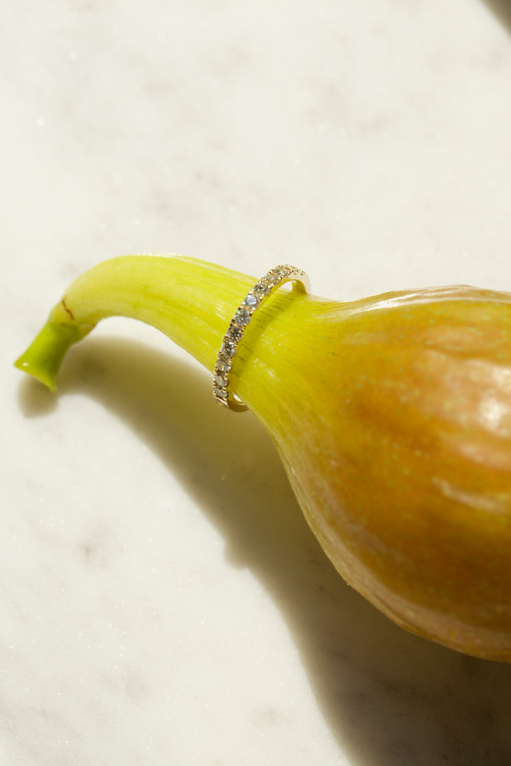 CLASSY DIAMOND RING - 2 MM DIAMONDS