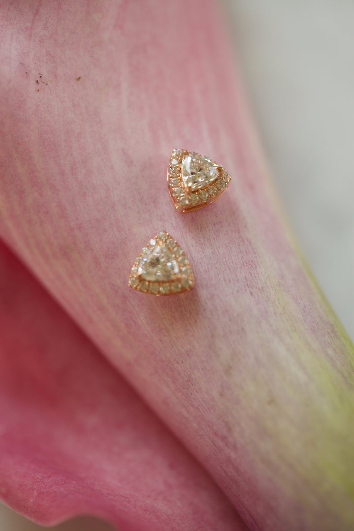 CHAPTER 10 TRIANGLE MINI EARRINGS