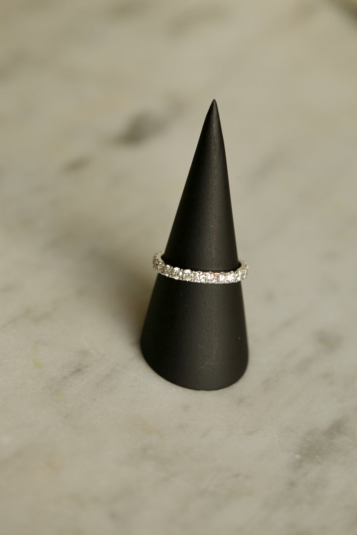 ETERNITY DIAMOND RING - 2,5 MM DIAMONDS
