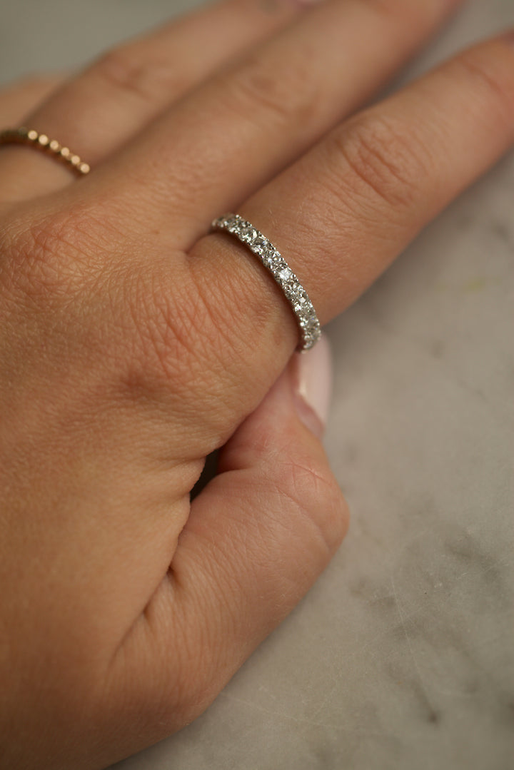 ETERNITY DIAMOND RING - 2,5 MM DIAMONDS