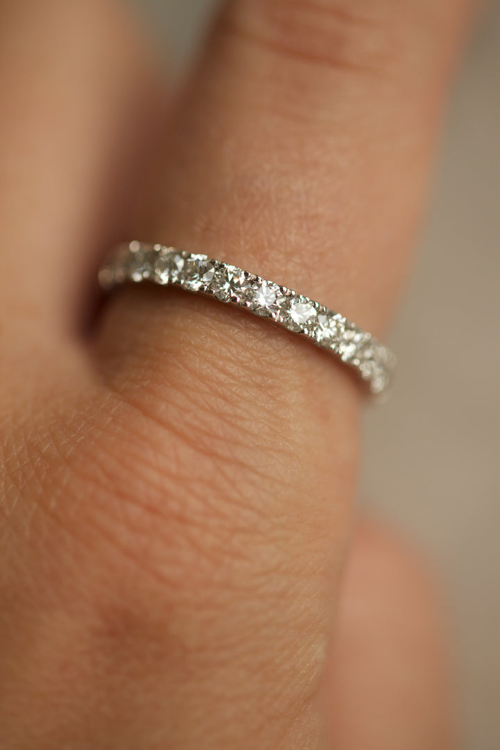 ETERNITY DIAMOND RING - 2,5 MM DIAMONDS