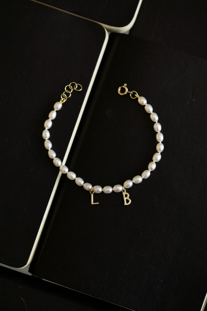 PEARLS & INITIALS BRACELET