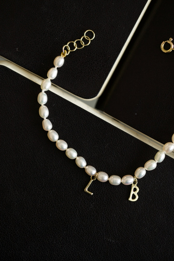 PEARLS & INITIALS BRACELET