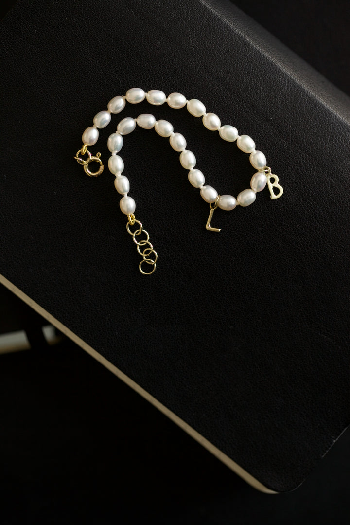 PEARLS & INITIALS BRACELET