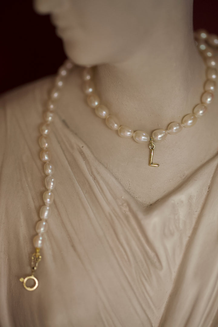 PEARLS & INITIALS NECKLACE