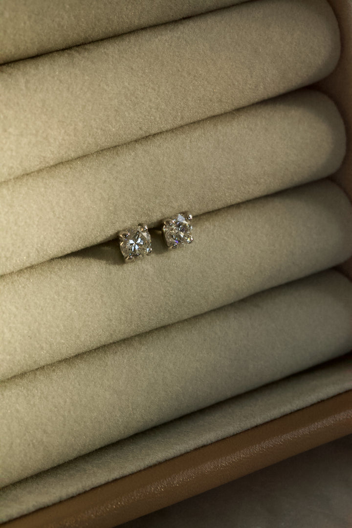 0.5 CT DIAMONDS EARRINGS