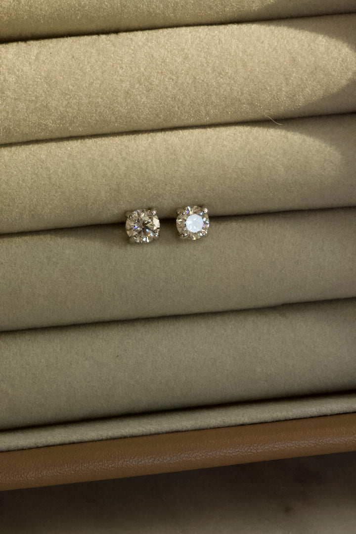 0.5 CT DIAMONDS EARRINGS