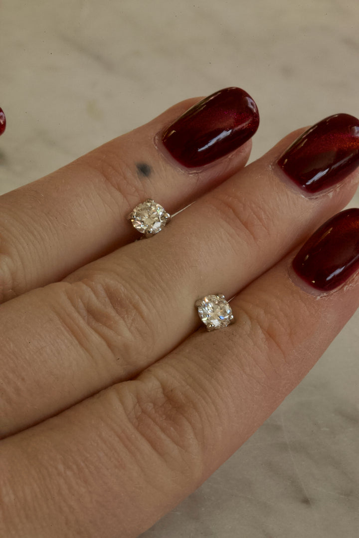 0.5 CT DIAMONDS EARRINGS
