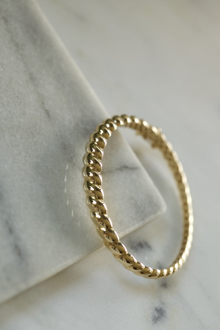 CROISSANT BANGLE - THIN