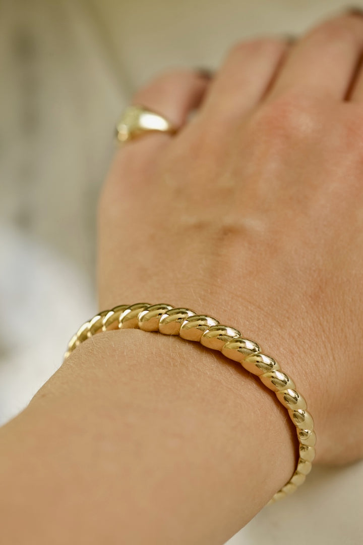 CROISSANT BANGLE - THIN