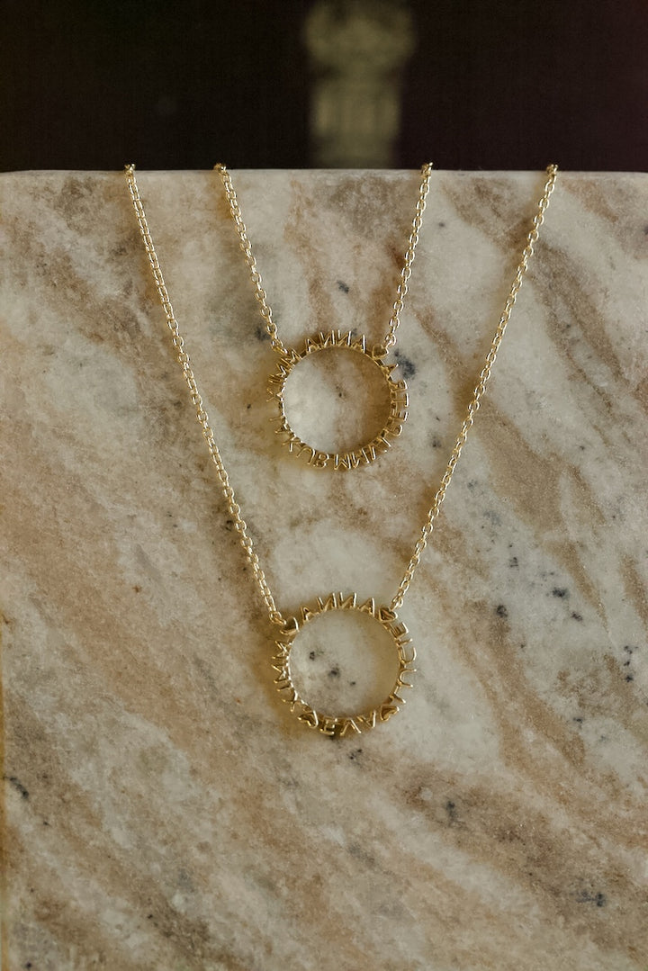 CHAPTER 1 TEXT NECKLACE IN GOLD