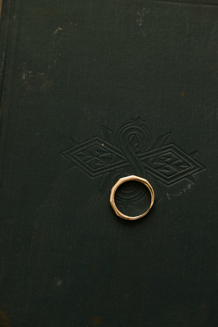 ART DECO RING IN GOLD WITH CUBIC ZIRCONS