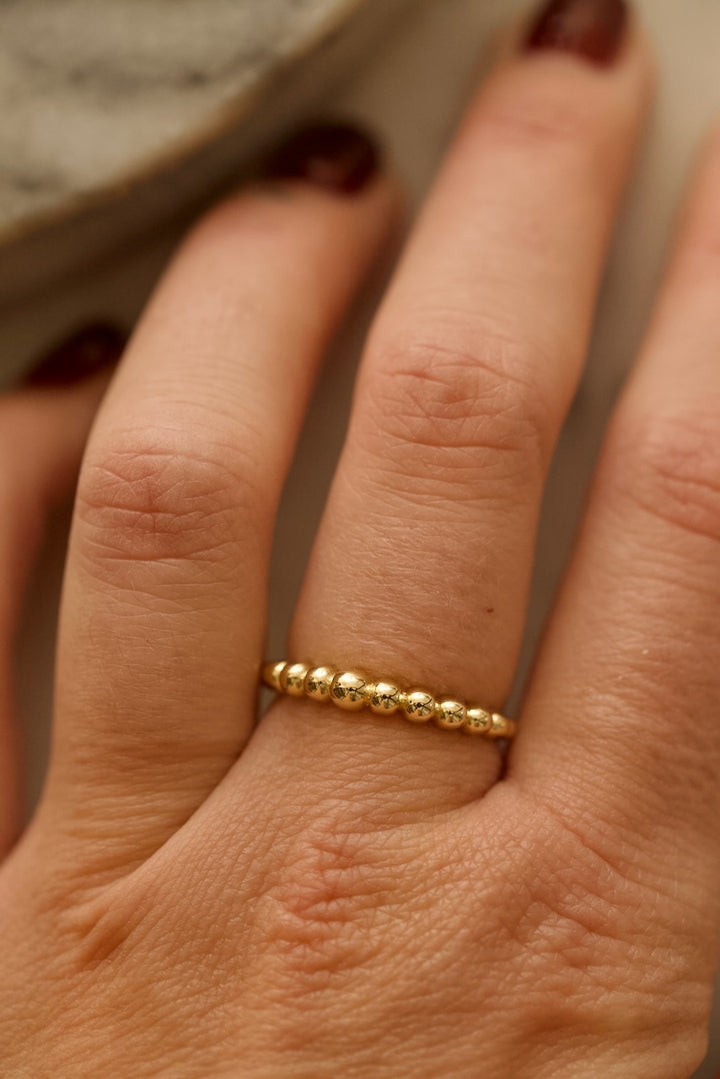 GRADIENT BUBBLE RING