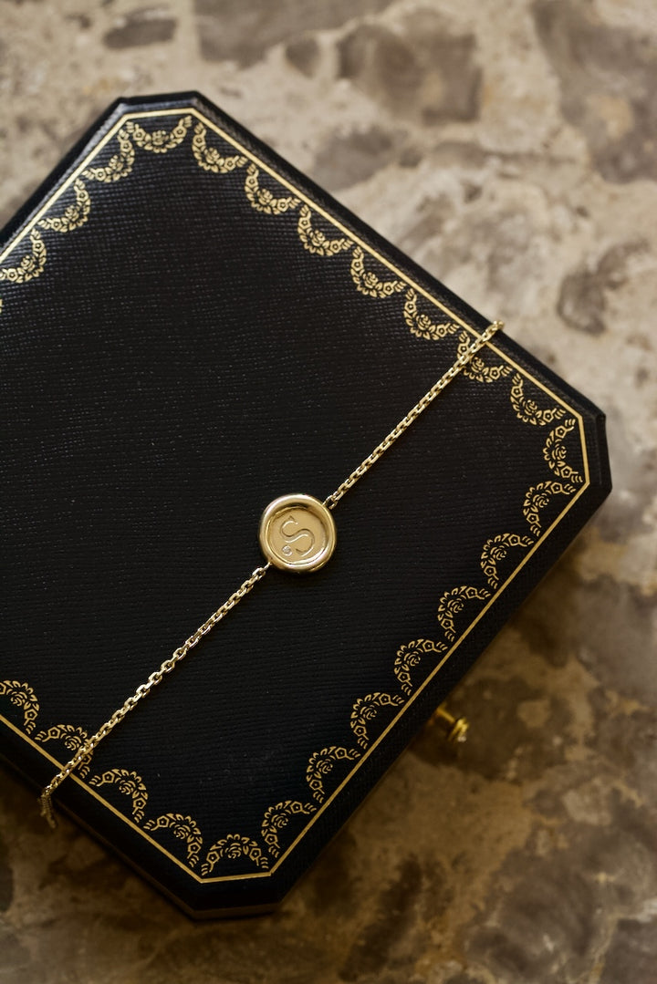 SIGNET BRACELET IN SILVER