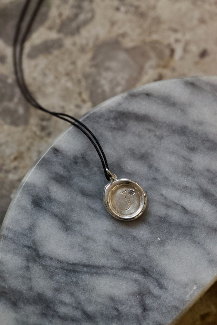 SIGNET PENDANT IN SILVER