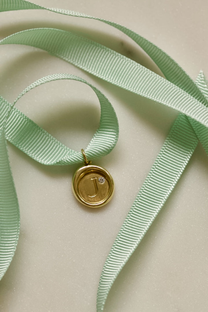 SIGNET PENDANT IN SILVER