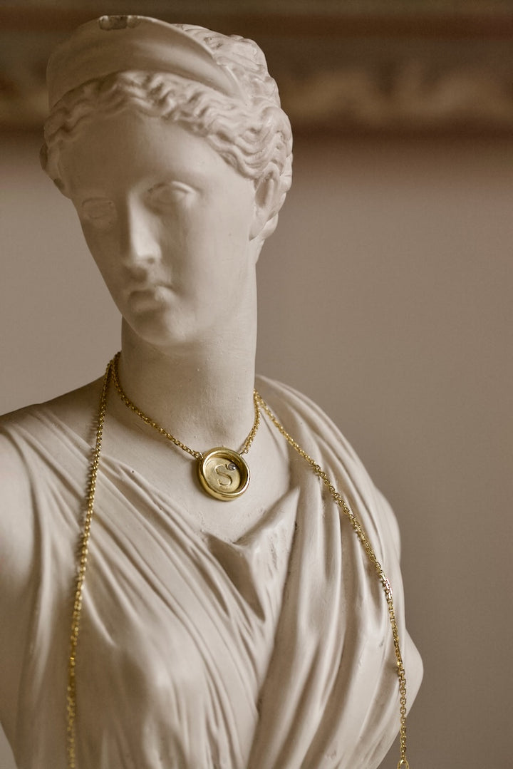 SIGNET NECKLACE IN SILVER