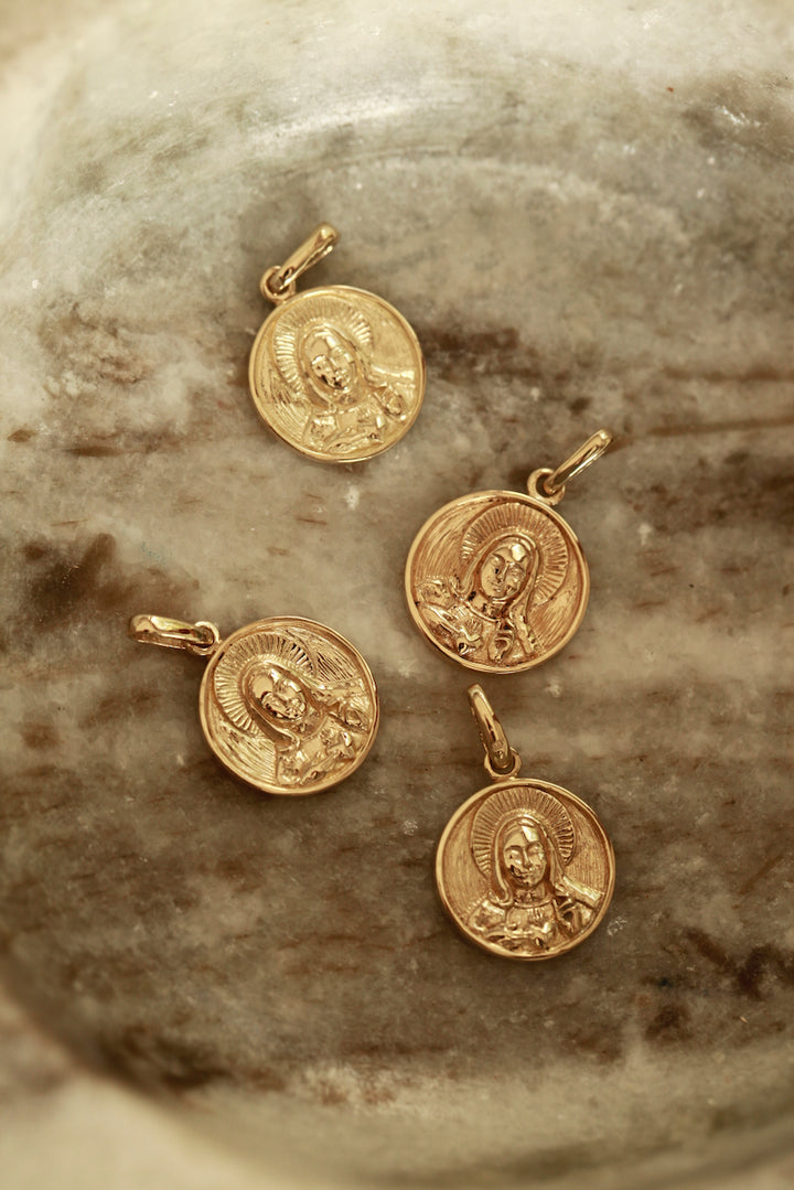MADONNA PENDANT - IN GOLD
