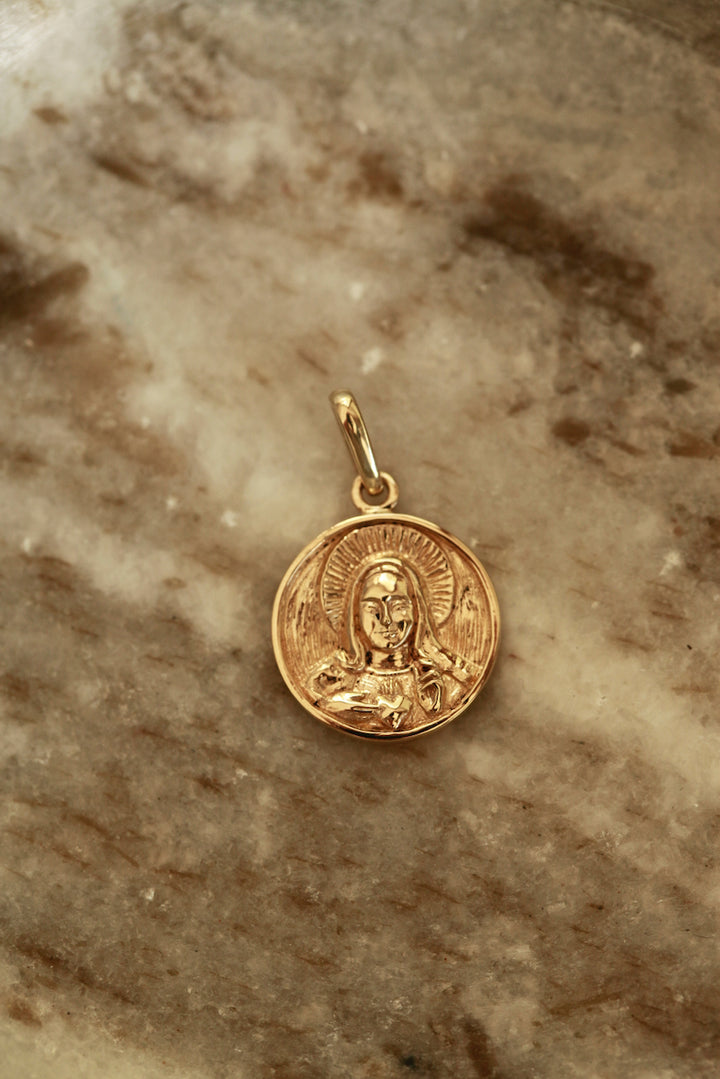 MADONNA PENDANT - IN GOLD