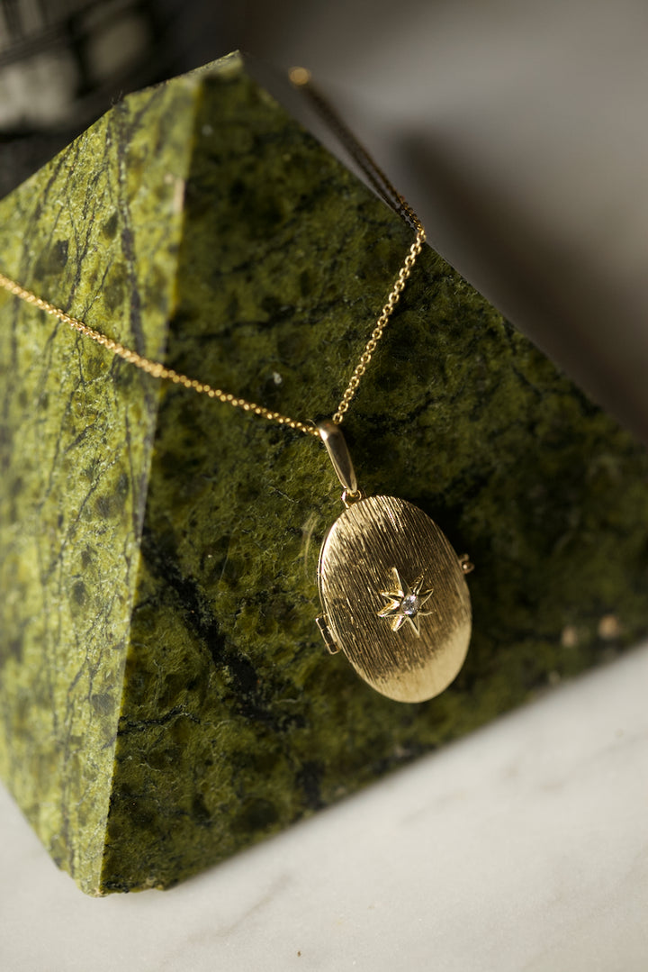 DIAMOND STAR MEDALLION