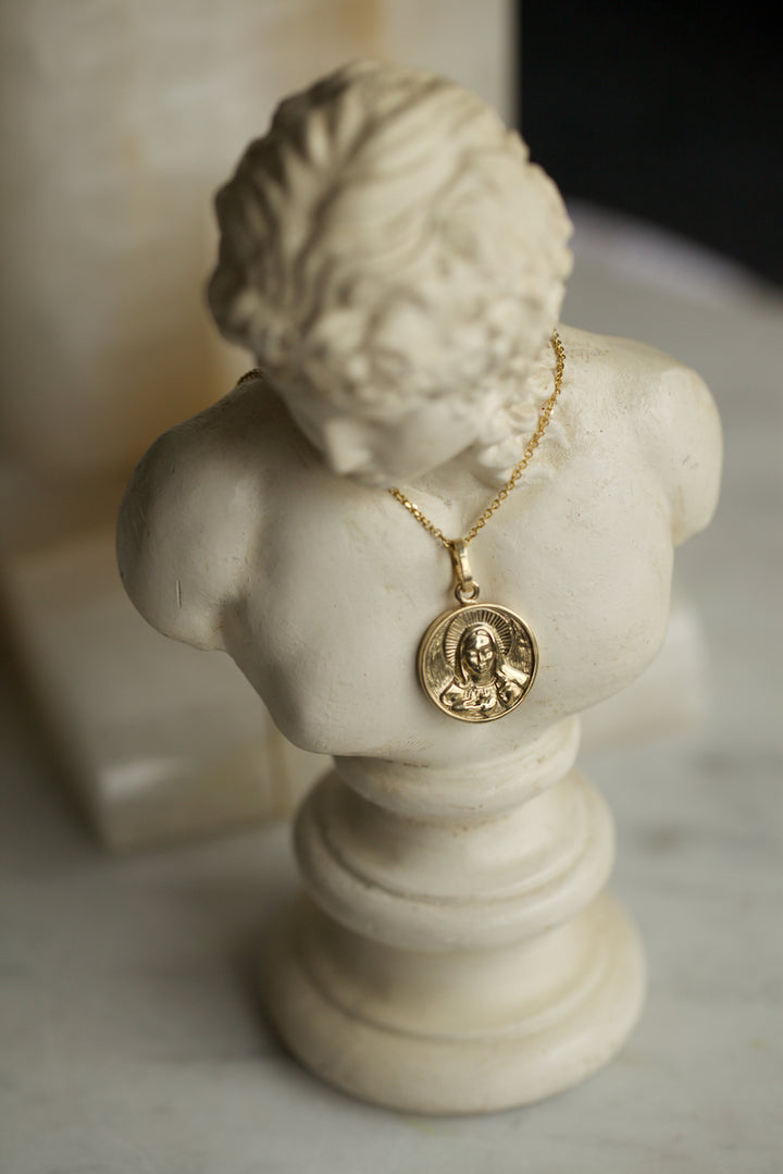 MADONNA PENDANT - IN SILVER