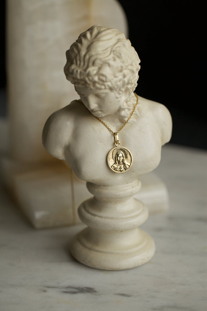 MADONNA PENDANT - IN SILVER