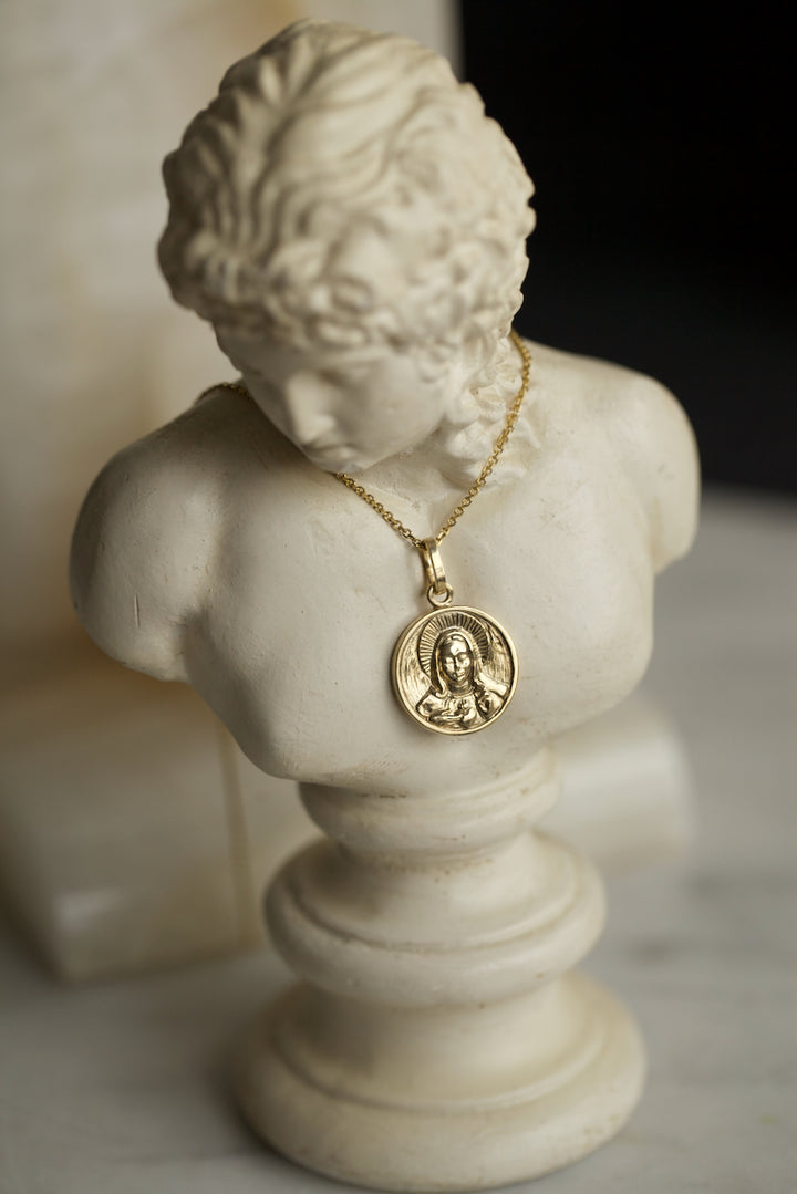 MADONNA PENDANT - IN SILVER