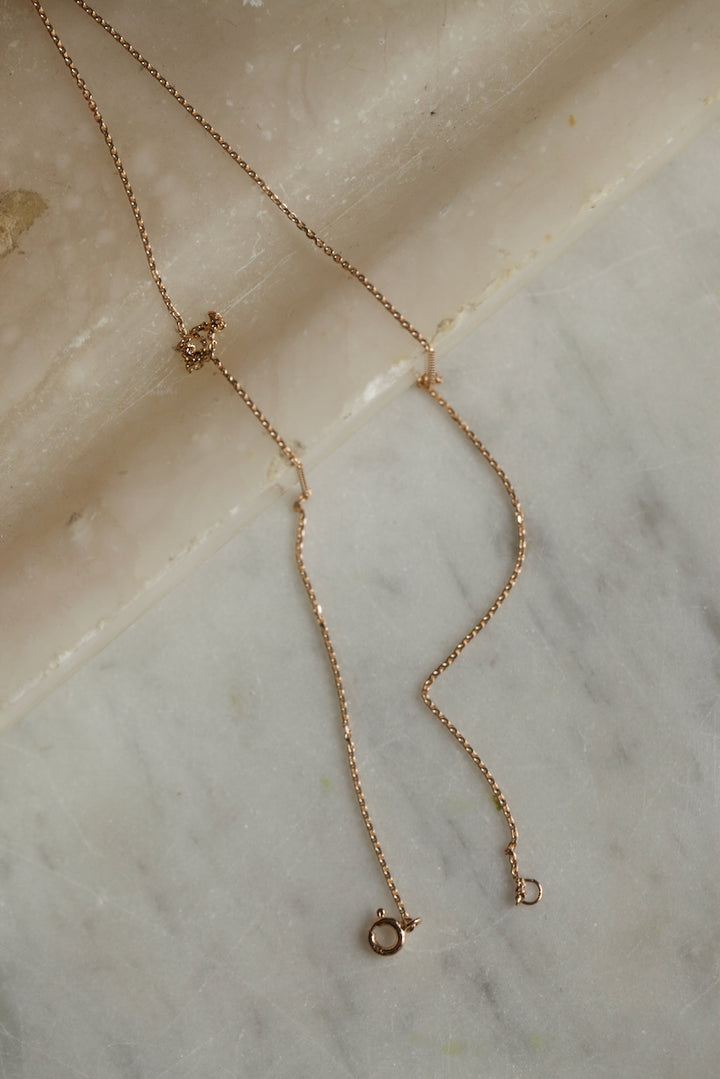 PLAIN GOLDEN CHAIN - NECKLACE