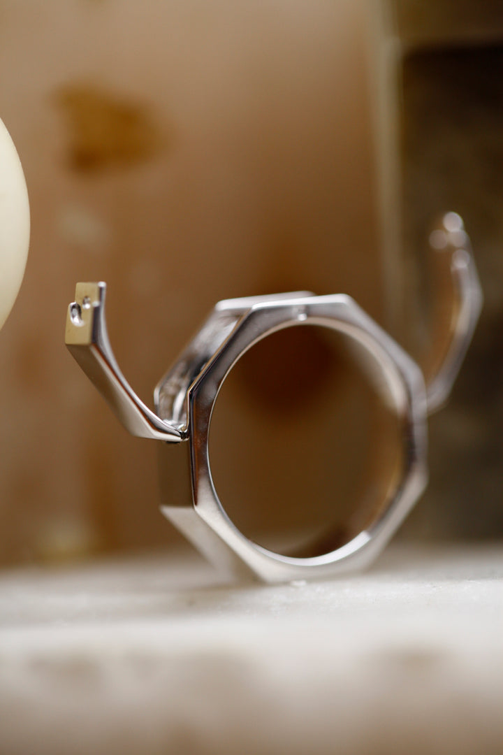 CHAPTER 3 LOCKET RING
