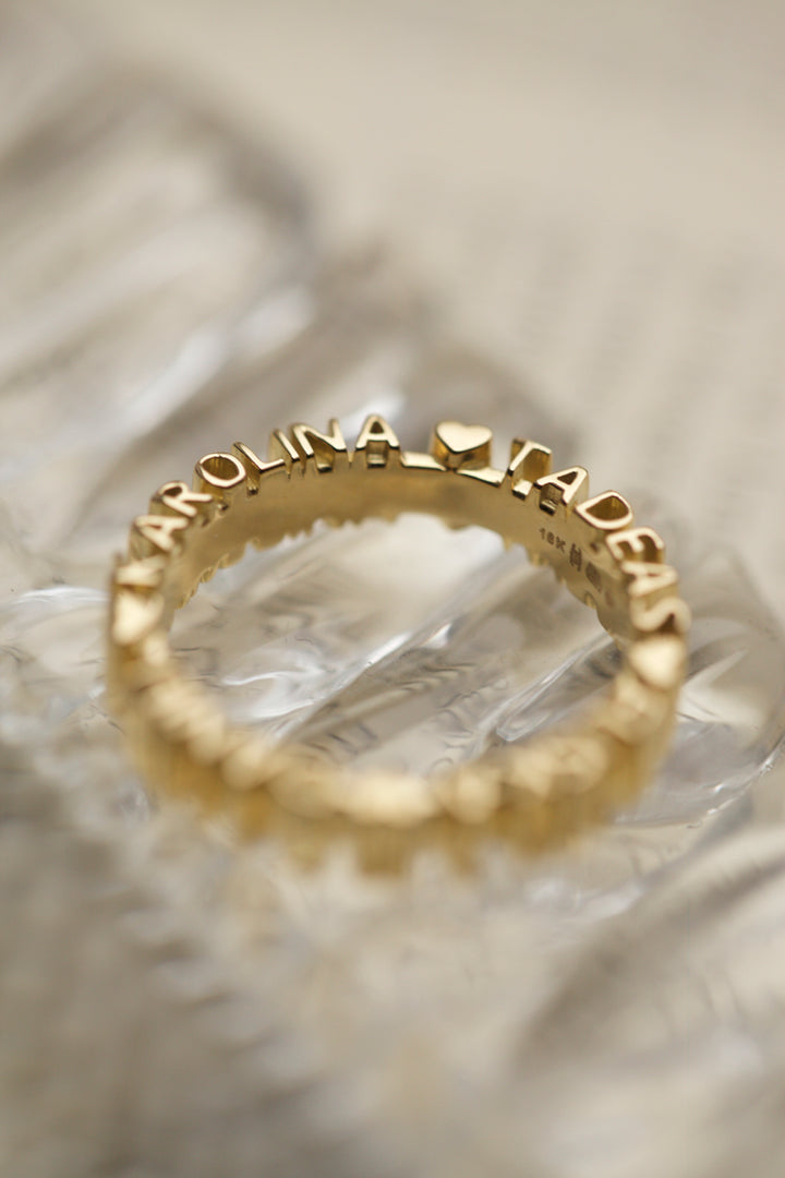 CHAPTER 1 DOUBLE TEXT RING IN 18K GOLD