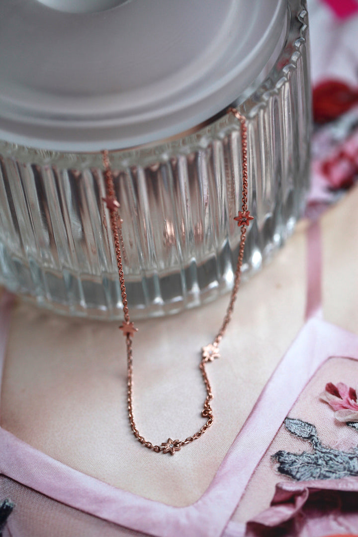 STARS NECKLACE WITH DIAMONDS