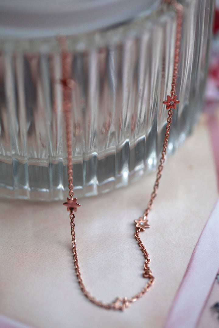 STARS NECKLACE WITH DIAMONDS