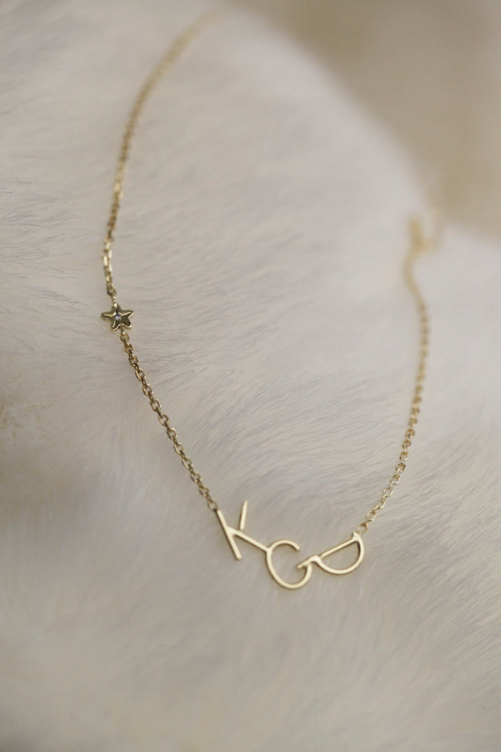 INITIALS NECKLACE - YELLOW GOLD
