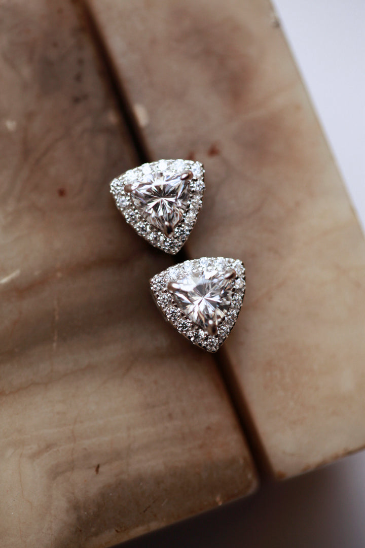 CHAPTER 10 TRIANGLE MINI EARRINGS