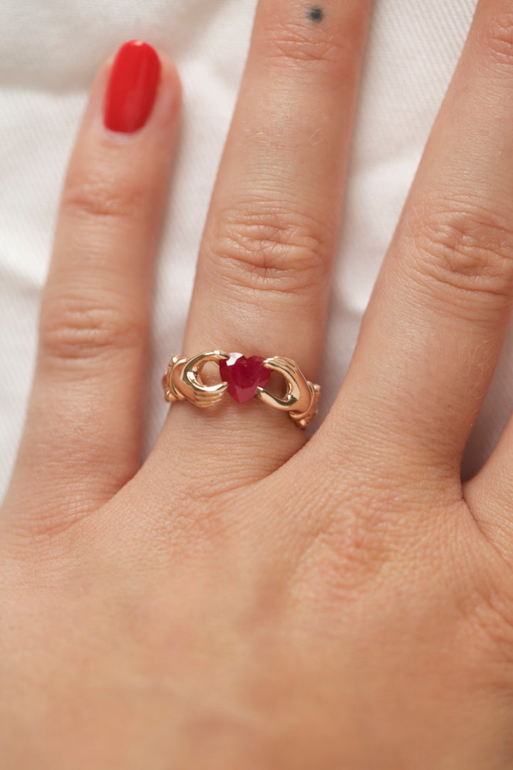 CLADDAGH RING WITH RUBY HEART
