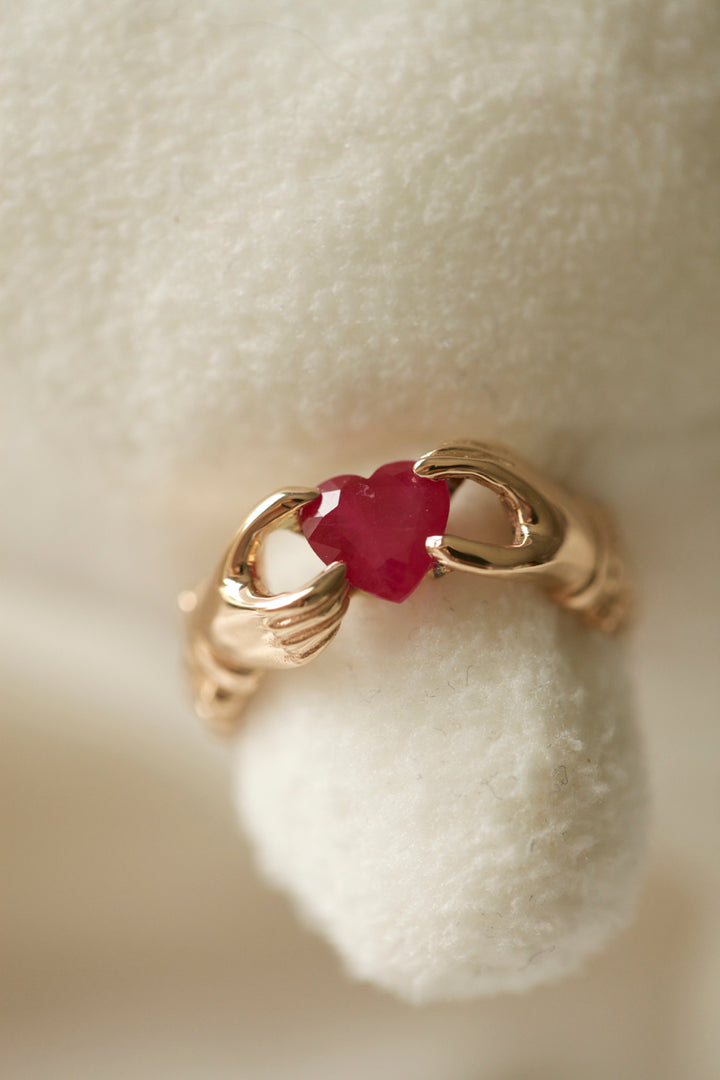 CLADDAGH RING WITH RUBY HEART