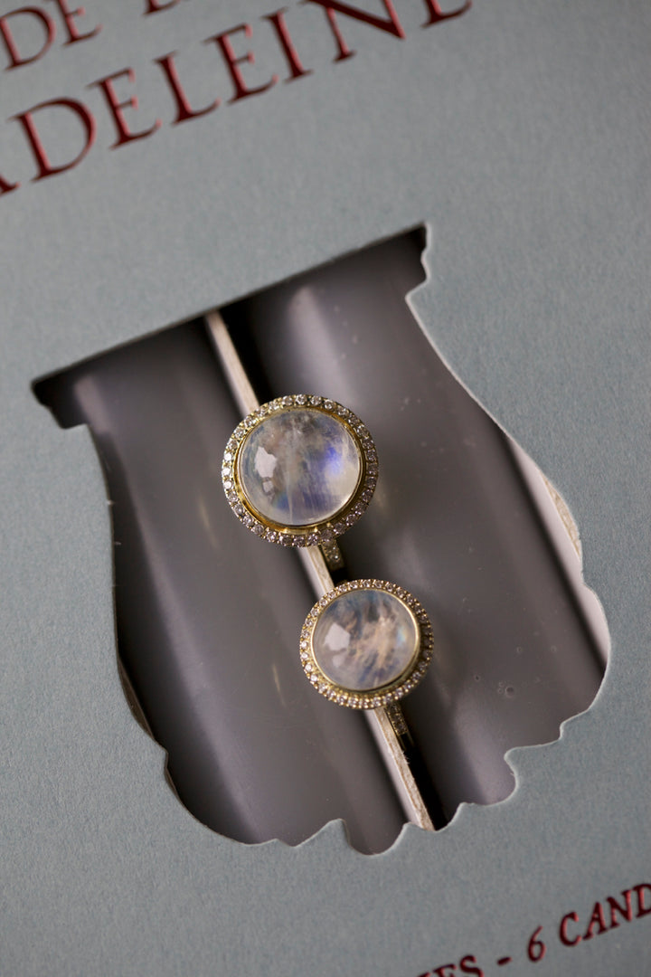 MOONSTONE RING