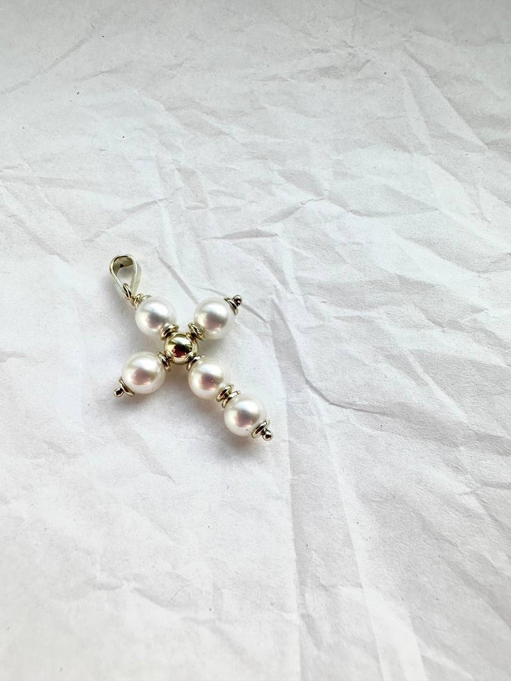 "MILLENIUM" PEARL CROSS
