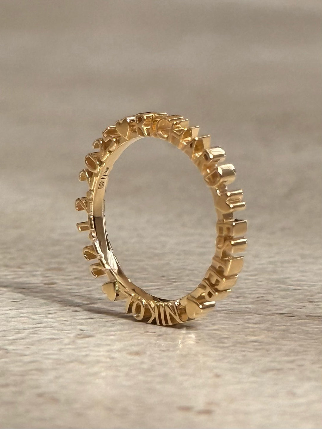 CHAPTER 1 TEXT RING - IN 18K GOLD