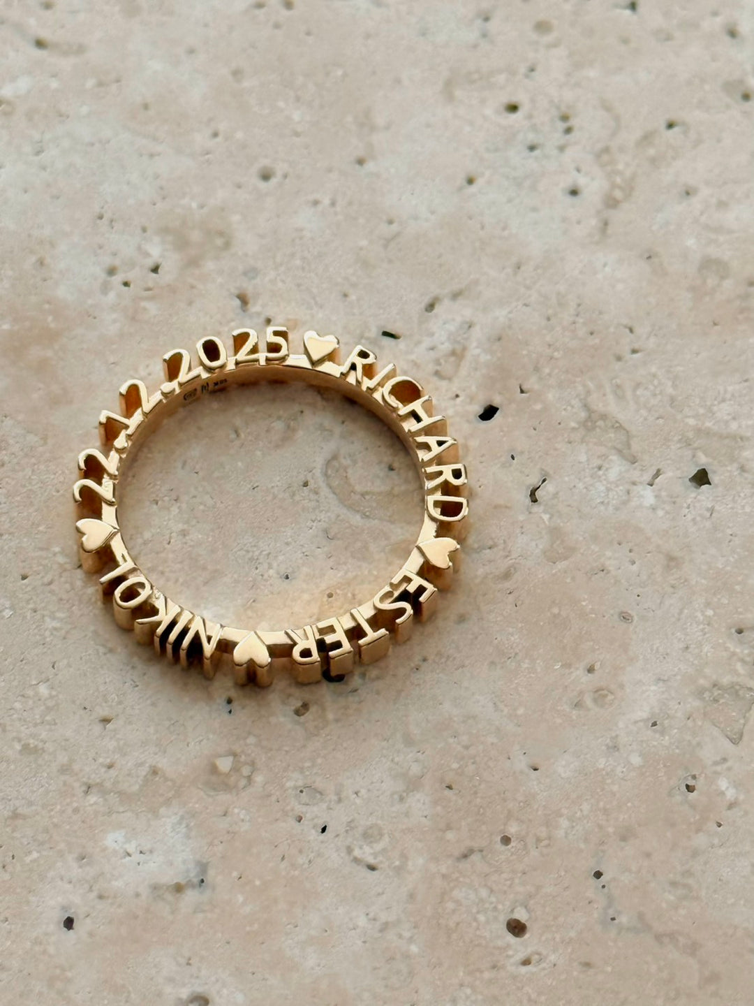 CHAPTER 1 TEXT RING - IN 18K GOLD