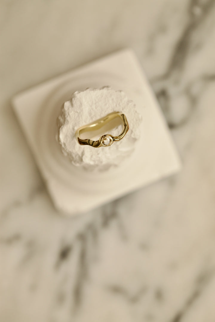 "FLOW" RING