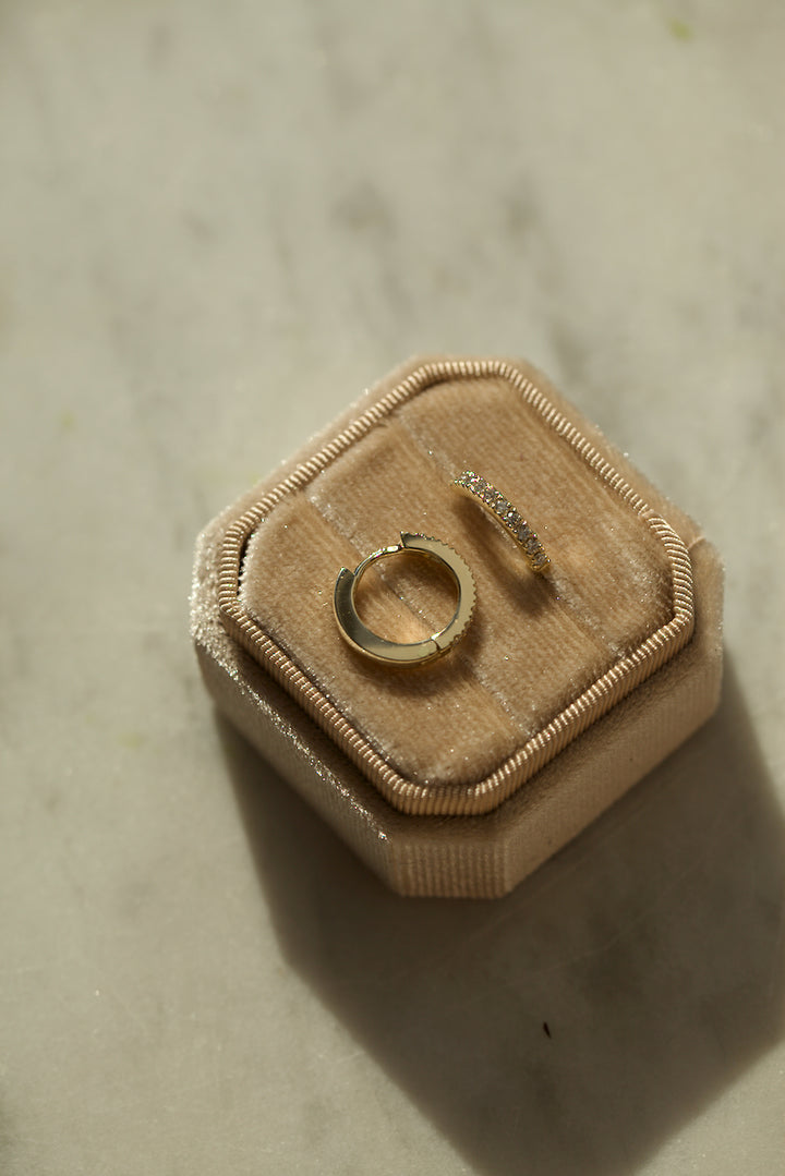 "DAILY DIAMONDS" HOOP EARRINGS