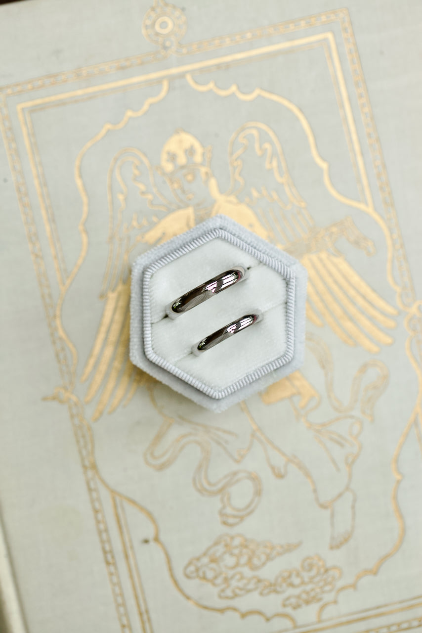 "GOLD BASE" WEDDING BAND