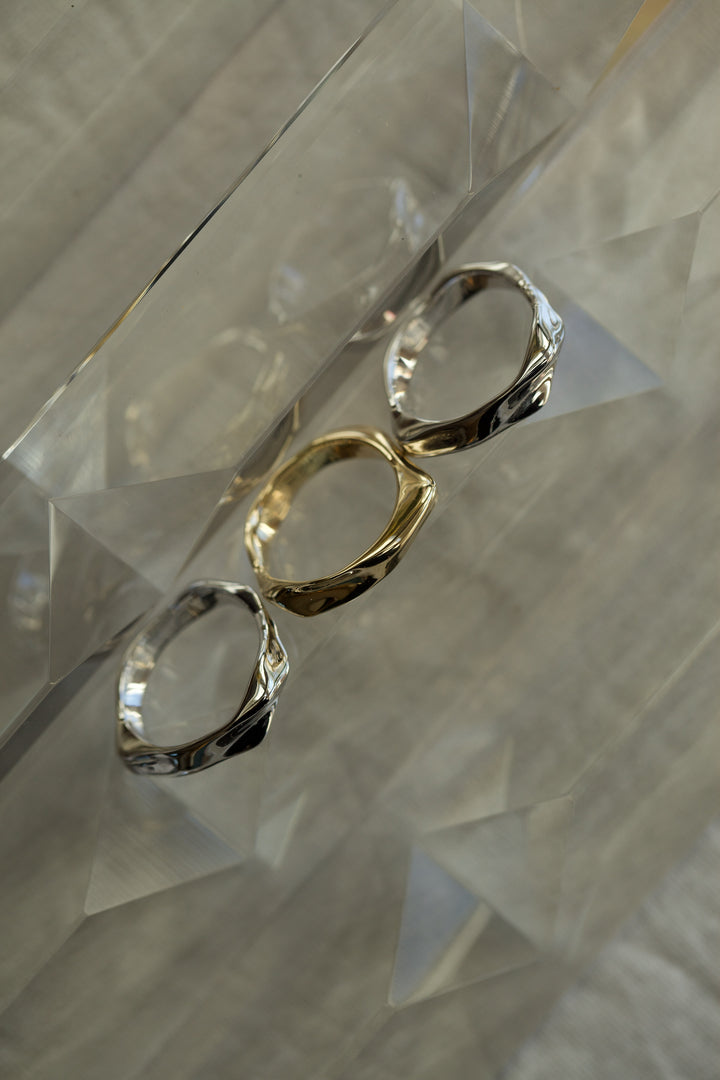 MOLTEN GOLD RING - IN GOLD
