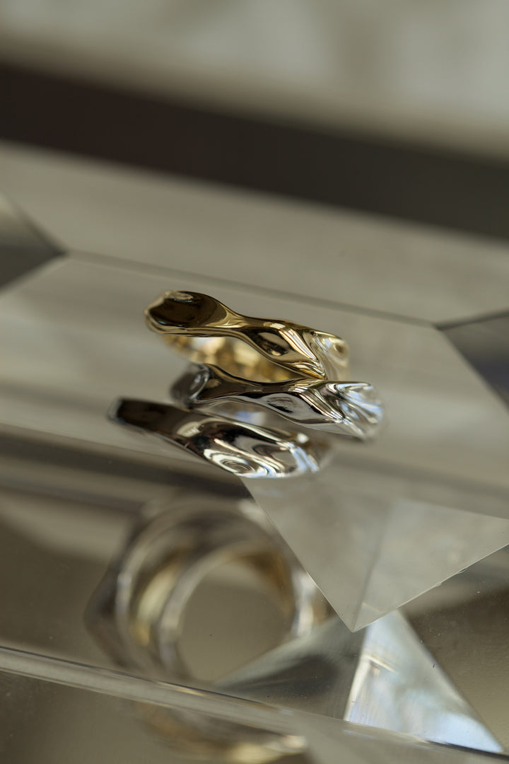 MOLTEN GOLD RING - IN GOLD
