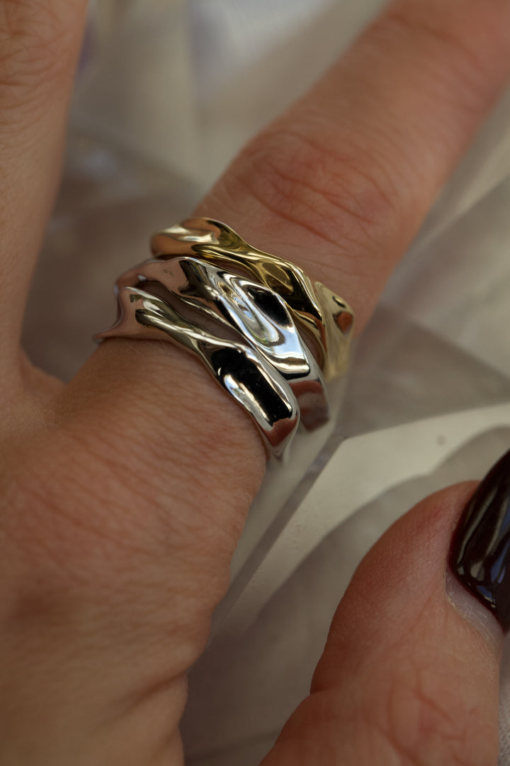 MOLTEN GOLD RING - IN GOLD